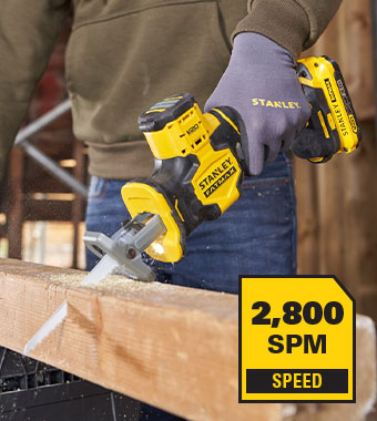 Powerful high-performance motor
delivering up to 2,800 SPM, as well as
variable speed for maximum control. Stanley FatMax V20 18v Cordless Reciprocating Saw Variable speed SFMCS305