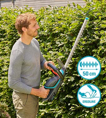 Cordless hedge trimmer with a
50cm blade and ErgoLine handle. Cordless hedge trimmer with a 50cm blade and ErgoLine handle