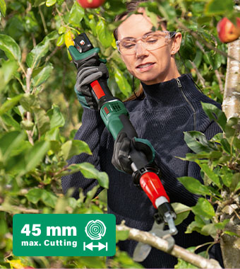 Cordless pruner for effortless
cutting of branches up to 45 mm. Bosch ADVANCEDPRUNE 18V-45 P4A Cordless Tree Pruner Power Pruning Shears
