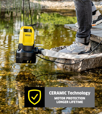 Submersible pump to quickly pump water
out of water butts and garden ponds. Karcher SP 11000 Submersible Dirty Water Pump draining dirt