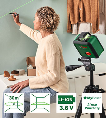 Bosch PLL 360-1G 360 degree green laser level in use marking a wall – 30m range, 3.6V Li-Ion rechargeable battery, 3 year MyBosch warranty