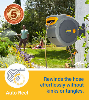 Automatic Rewind: A powerful spring
mechanism rewinds the hose without kinks,
tangles, or effort, ensuring hassle-free storage. Hozelock Automatic Rewind Hose Wall Mounted Reel