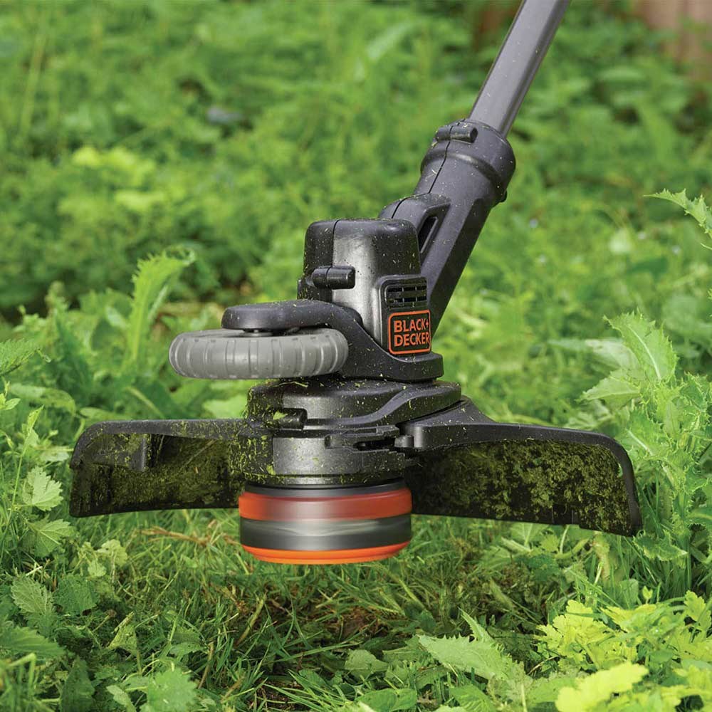 Black and Decker STC1820PC 18v Cordless Telescopic Grass Trimmer