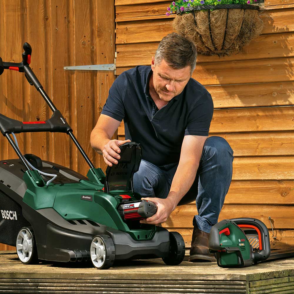 Bosch ADVANCEDROTAK 36V 44 750 36v Cordless Rotary Lawnmower 440mm Lawnmowers
