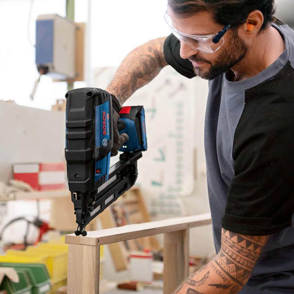 Bosch battery powered nail gun hotsell