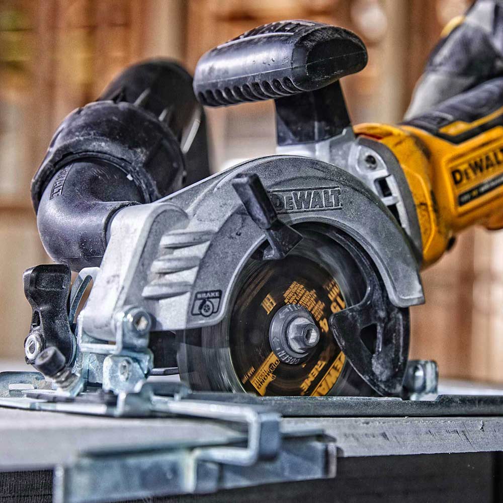 Dewalt compact circular saw outlet