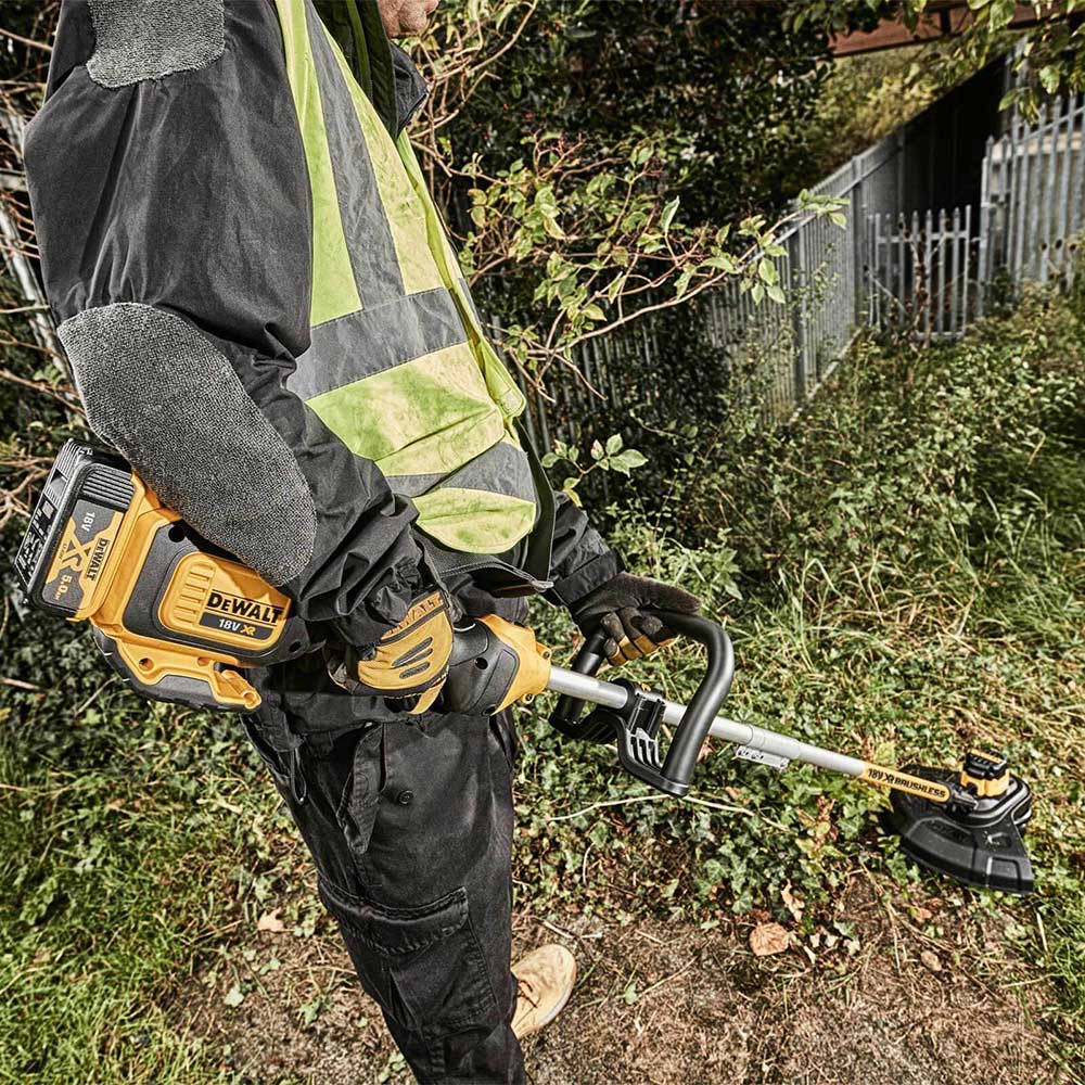 DeWalt DCM561S 18v XR Cordless Brushless Split Shaft Grass Trimmer 330mm Grass Trimmers
