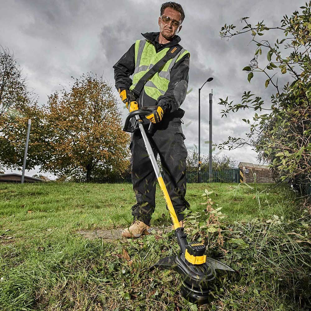 Brush Cutter Dewalt Trimmer Flexvolt Brush Cutter Dewalt 60 Volt