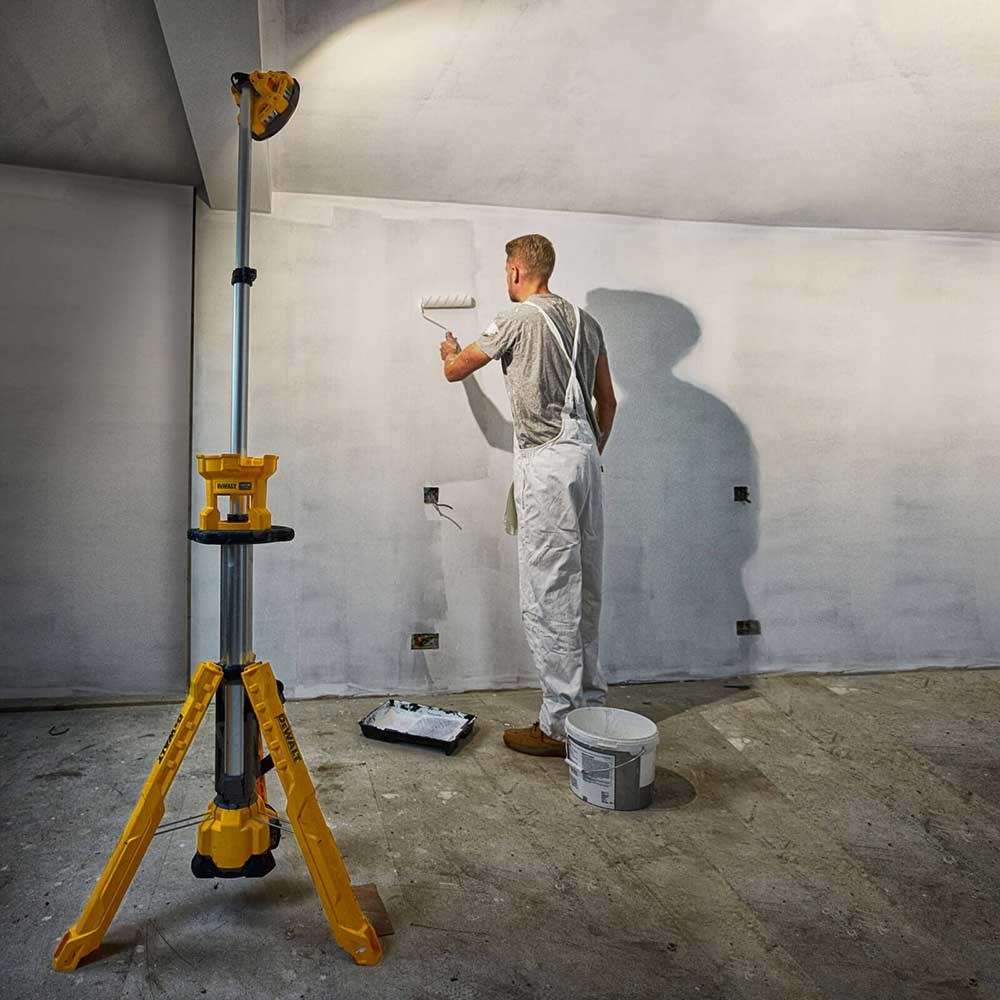 DeWalt DCL079 18v XR Cordless LED Tripod Flood Light Portable