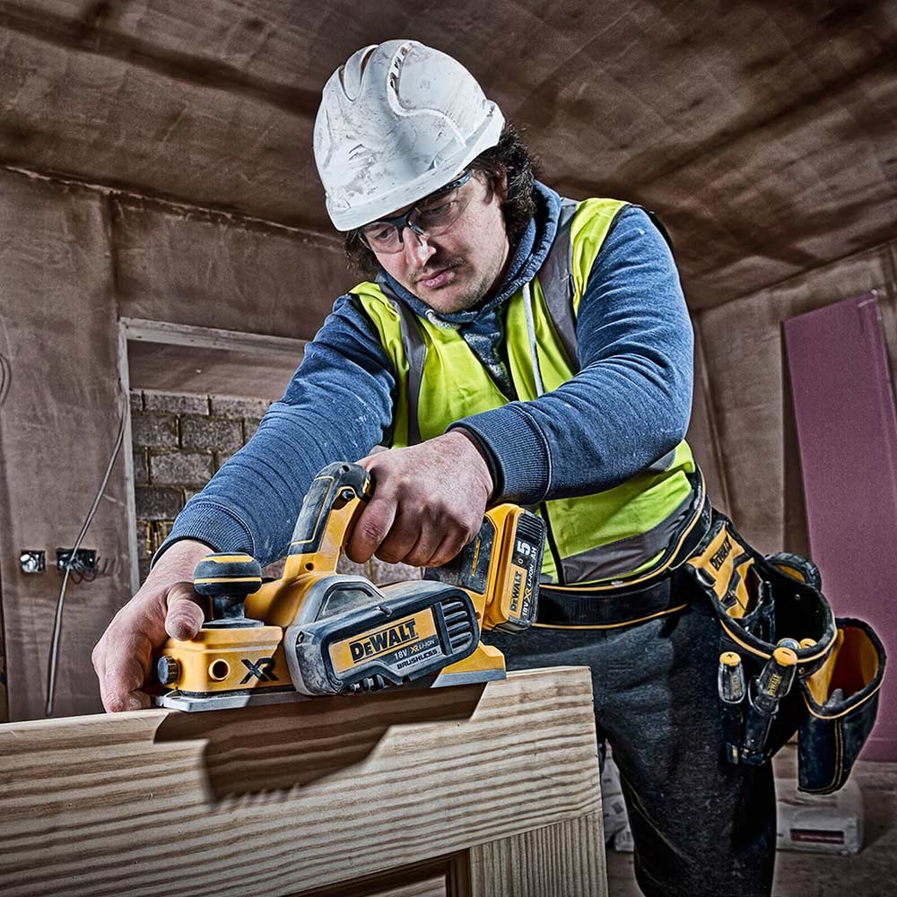 Dewalt xr brushless planer best sale
