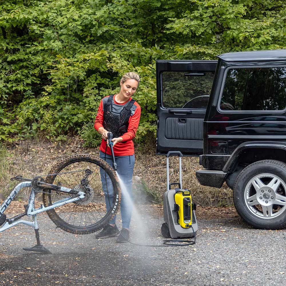 Karcher OC 6-18 PREMIUM 18v Cordless Pressure Washer 24 Bar