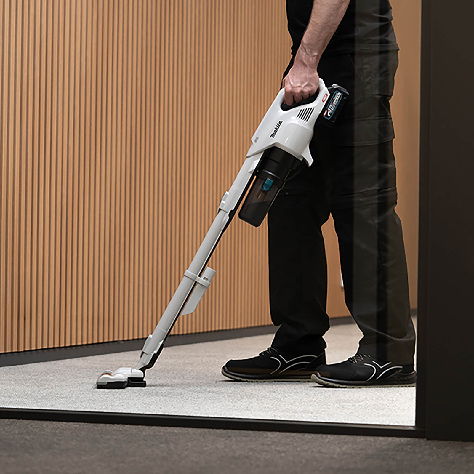 Makita CL004G 40v Max XGT Cordless Brushless Vacuum Cleaner