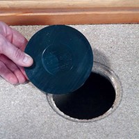 Armeg Solid Board Plug Cap Black