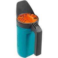 Gardena Feed, Salt and Seed Mini Spreader Gardena Feed, Salt and Seed Mini Spreader